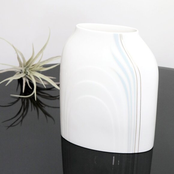 Vintage Porcelain Medium 'Cypress' Vase by Royal Doulton, Impressions by Gerald - Picture 1 of 7